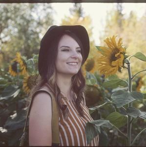 Meet your Posher, Celina